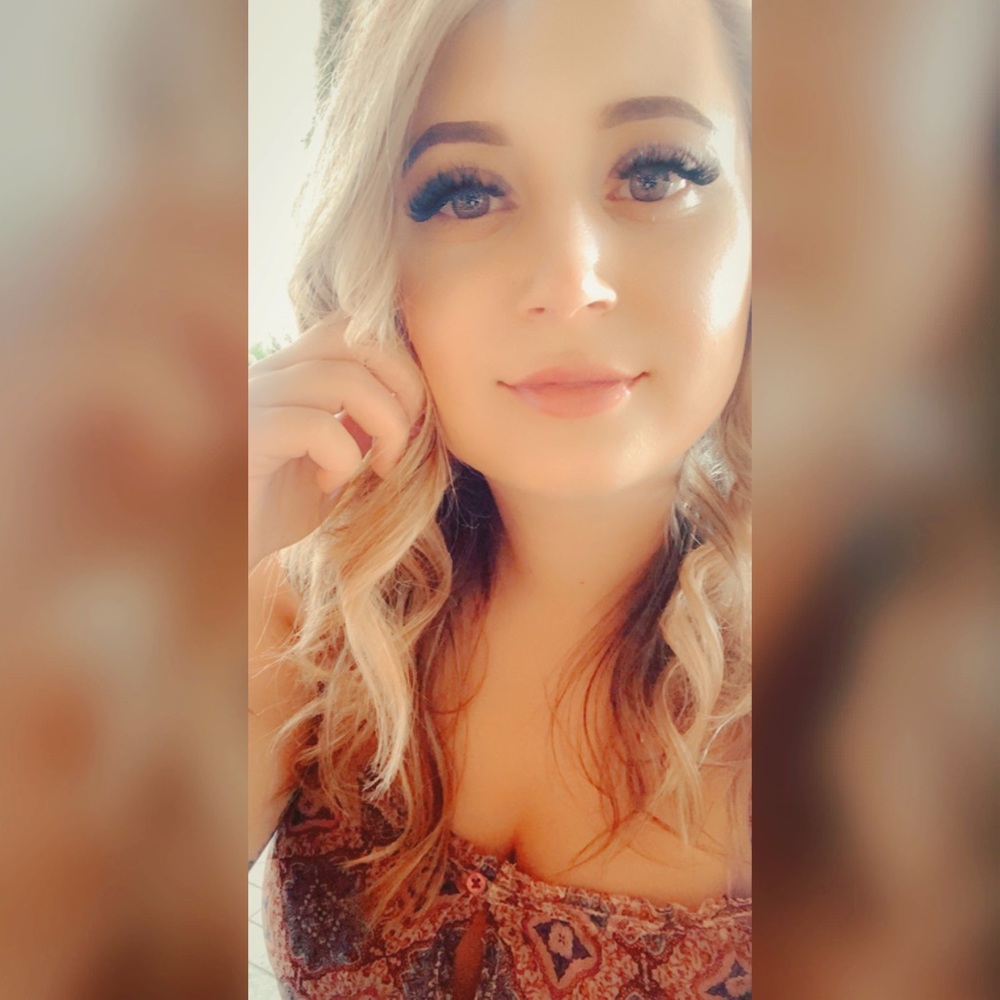 Meet your Posher, Chelsie